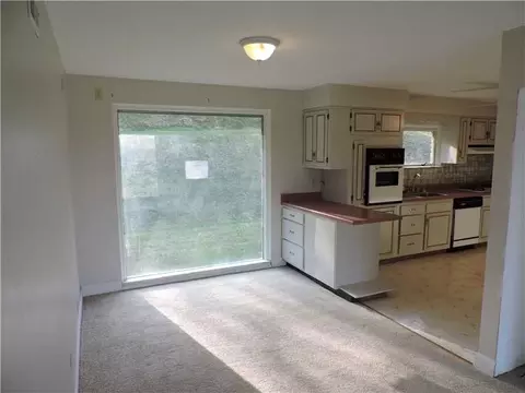 1503 Oneida Dr, Clairton, PA 15025 photo 6