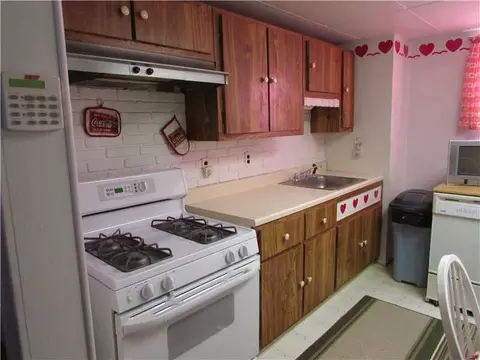 1749 Brinton Ave, Braddock, PA 15104 photo 6