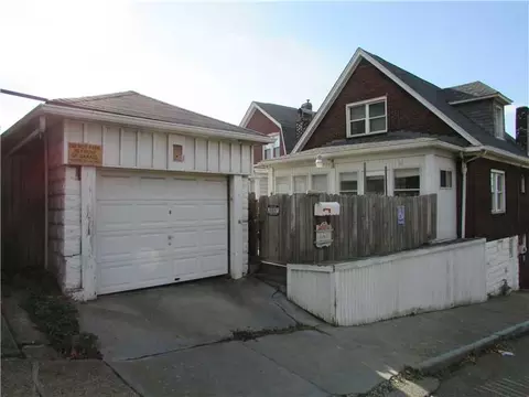 1749 Brinton Ave, Braddock, PA 15104 photo 2