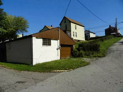 1440 Grant St, Braddock, PA 15104 photo 20