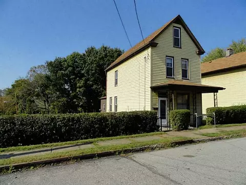 1440 Grant St, Braddock, PA 15104 photo 1