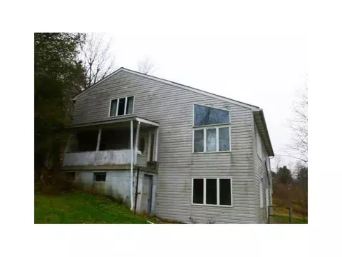 7 Cecil Elementary Dr, Cecil, PA 15321 photo 5