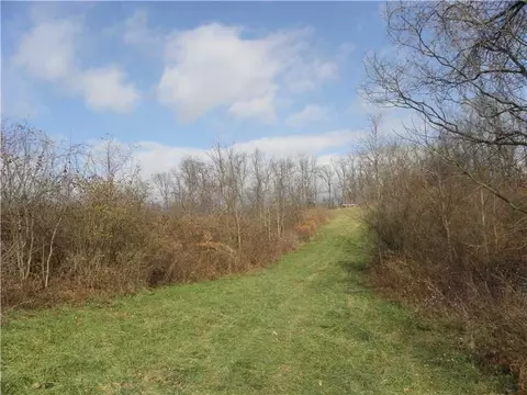 304 Patterson Rd, Eighty Four, PA 15330 photo 5