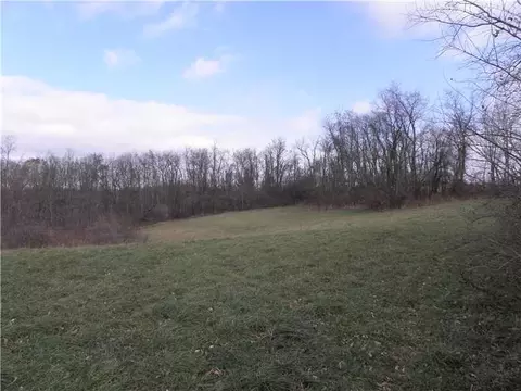 304 Patterson Rd, Eighty Four, PA 15330 photo 3