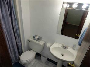 111 Charles Dr, Irwin, PA 15642 photo 10