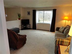 111 Charles Dr, Irwin, PA 15642 photo 2