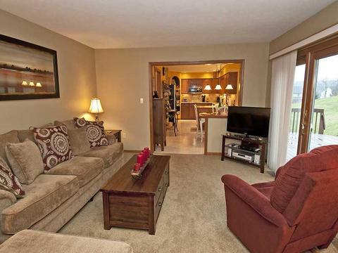 606 Cheshire, Seven Fields, PA 16046 photo 6