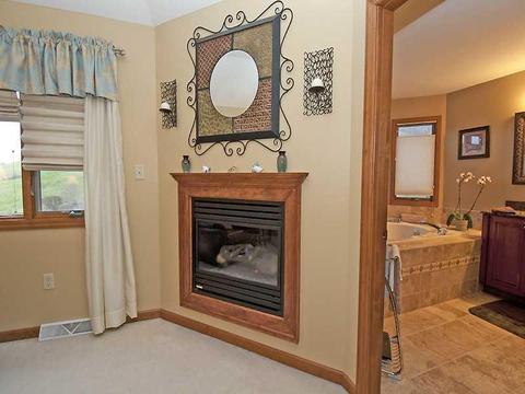 606 Cheshire, Seven Fields, PA 16046 photo 12