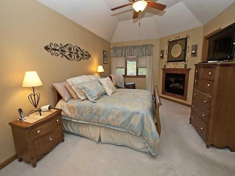606 Cheshire, Seven Fields, PA 16046 photo 11