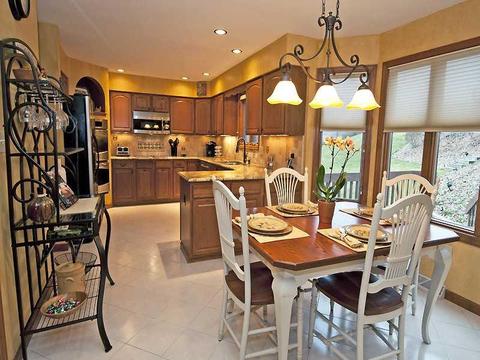606 Cheshire, Seven Fields, PA 16046 photo 4