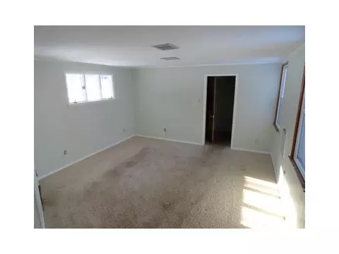 4907 Simmons Cir, Export, PA 15632 photo 7
