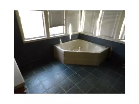 4907 Simmons Cir, Export, PA 15632 photo 11