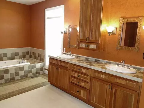 218 Arrowhead Ln, Eighty Four, PA 15330 photo 17