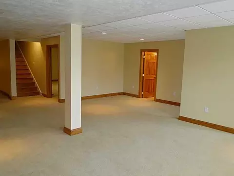 218 Arrowhead Ln, Eighty Four, PA 15330 photo 20
