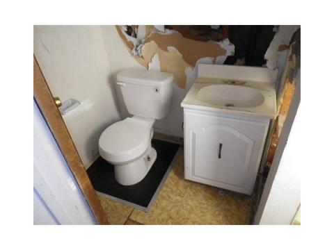 818 6th St, Braddock, PA 15104 photo 5