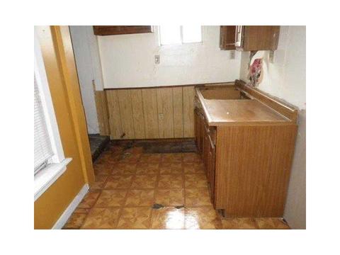 818 6th St, Braddock, PA 15104 photo 3