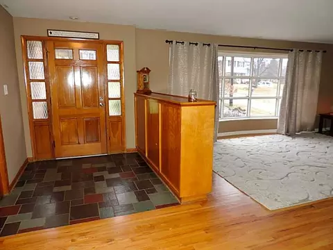 5053 Sequoia Ct, Export, PA 15632 photo 2