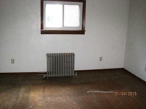 147 Camp Ave, Braddock, PA 15104 photo 7
