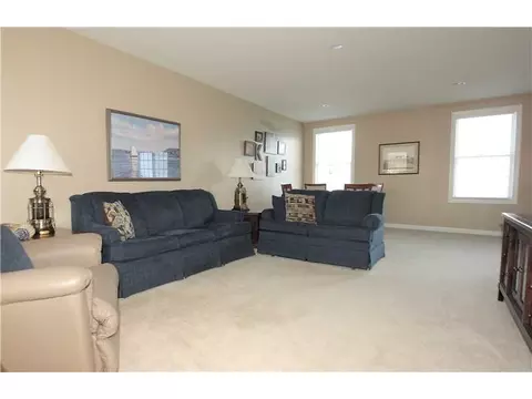 311 Hickory Nut Dr, Eighty Four, PA 15330 photo 3