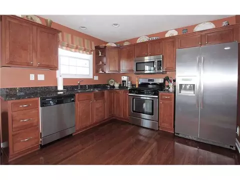 311 Hickory Nut Dr, Eighty Four, PA 15330 photo 8