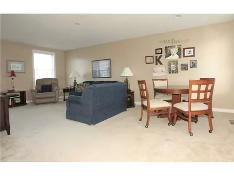 311 Hickory Nut Dr, Eighty Four, PA 15330 photo 4