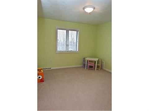606 Oakhurst, Irwin, PA 15642 photo 18