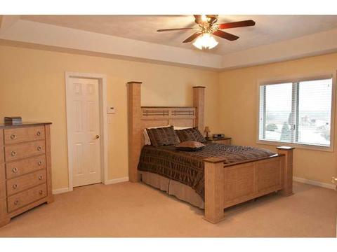 606 Oakhurst, Irwin, PA 15642 photo 14
