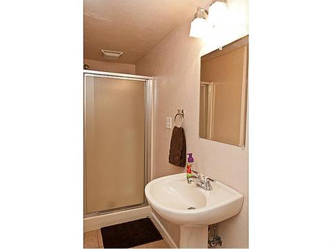 606 Oakhurst, Irwin, PA 15642 photo 24