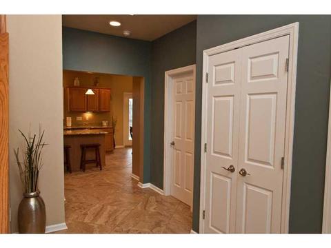 606 Oakhurst, Irwin, PA 15642 photo 4