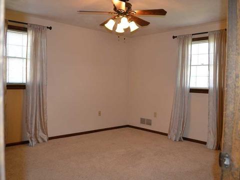 5933 Graybrooke Dr, Export, PA 15632 photo 11