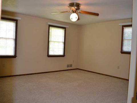 5933 Graybrooke Dr, Export, PA 15632 photo 12