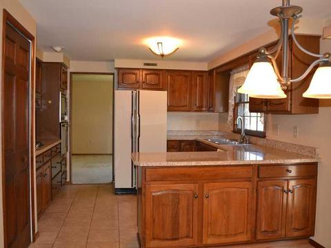 5933 Graybrooke Dr, Export, PA 15632 photo 4