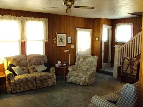 2674 River, Vandergrift, PA 15690 photo 2