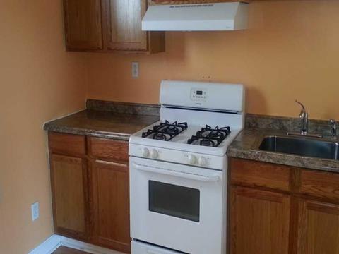 908 Jones Ave, Braddock, PA 15104 photo 3