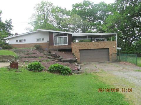 504 Davis, Clairton, PA 15025 photo 1