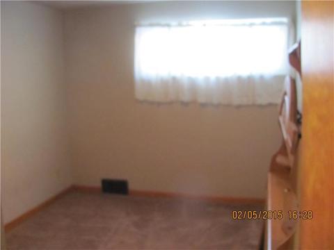504 Davis, Clairton, PA 15025 photo 9