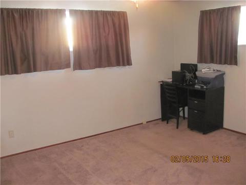 504 Davis, Clairton, PA 15025 photo 11