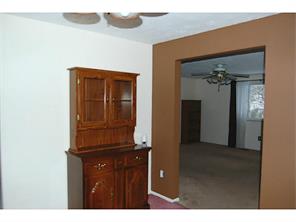 1776 Ivanhoe Dr, Irwin, PA 15642 photo 9