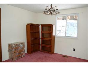1776 Ivanhoe Dr, Irwin, PA 15642 photo 8