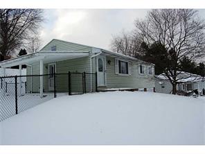 1776 Ivanhoe Dr, Irwin, PA 15642 photo 2