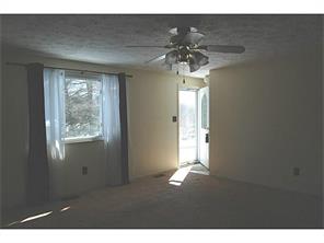 1776 Ivanhoe Dr, Irwin, PA 15642 photo 4
