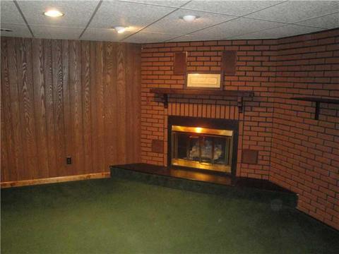 809 Maple Ave, New Eagle, PA 15067 photo 4