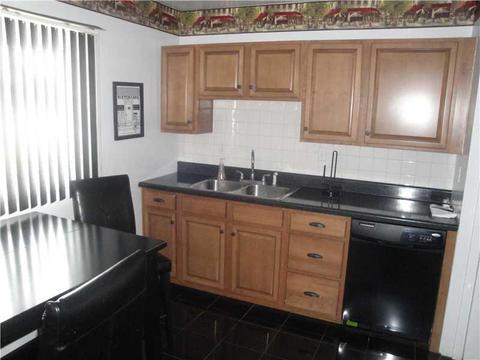 809 Maple Ave, New Eagle, PA 15067 photo 2