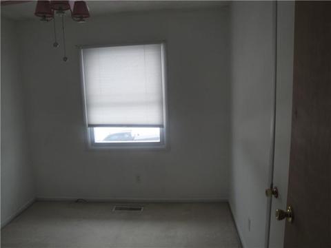 809 Maple Ave, New Eagle, PA 15067 photo 11