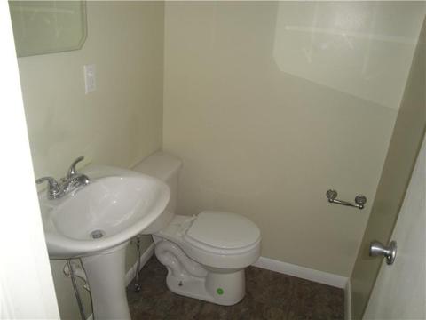 809 Maple Ave, New Eagle, PA 15067 photo 8