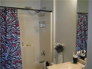 8530 Single Tree Ct, Irwin, PA 15642 photo 11