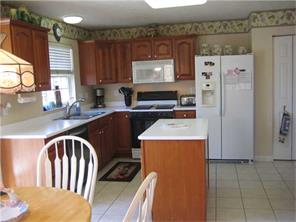 8530 Single Tree Ct, Irwin, PA 15642 photo 5