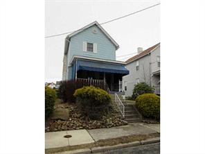 423 Walnut St, Vandergrift, PA 15690 photo 1
