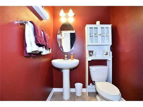 276 Broadstone Dr, Mars, PA 16046 photo 9