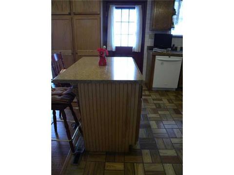 122 Circle Dr, Irwin, PA 15642 photo 5